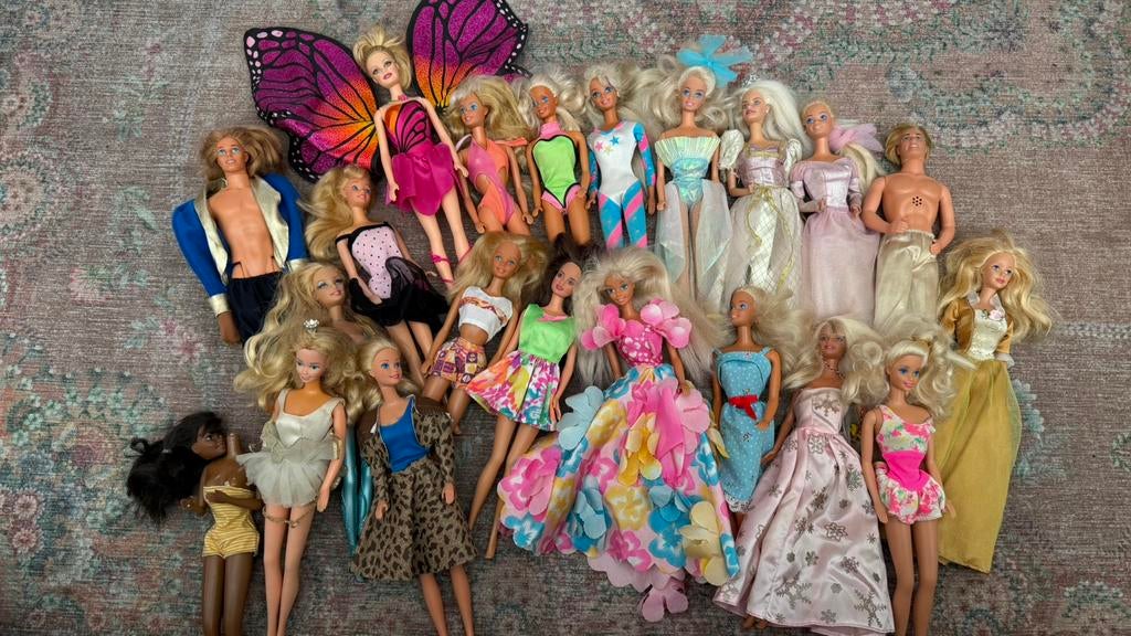 Verzameling Barbies  Mattel 21 stuks, Verzamelen, Poppen, Ophalen of Verzenden, Gebruikt, Pop