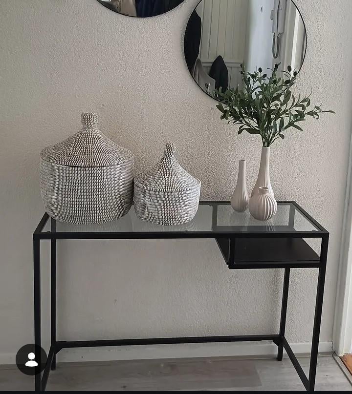 IKEA VITTSJÖ laptoptafel zwart met glazen blad, Ophalen, Minder dan 55 cm, Gebruikt, Glas