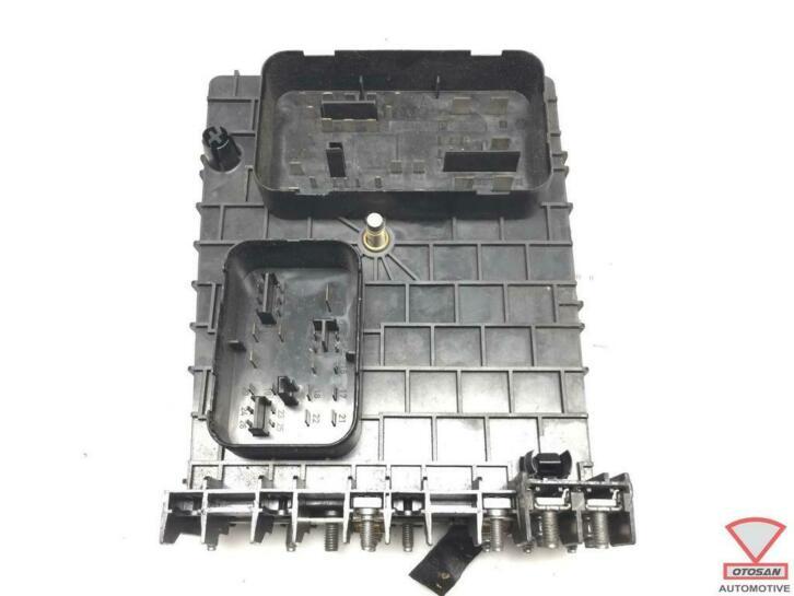 vw golf 5 6 caddy leon zekeringkast motorruimte 1k0937124p, Auto-onderdelen, Gebruikt, Volkswagen, Volkswagen AG, Berliner Ring 2
38440  Wolfsburg, DE