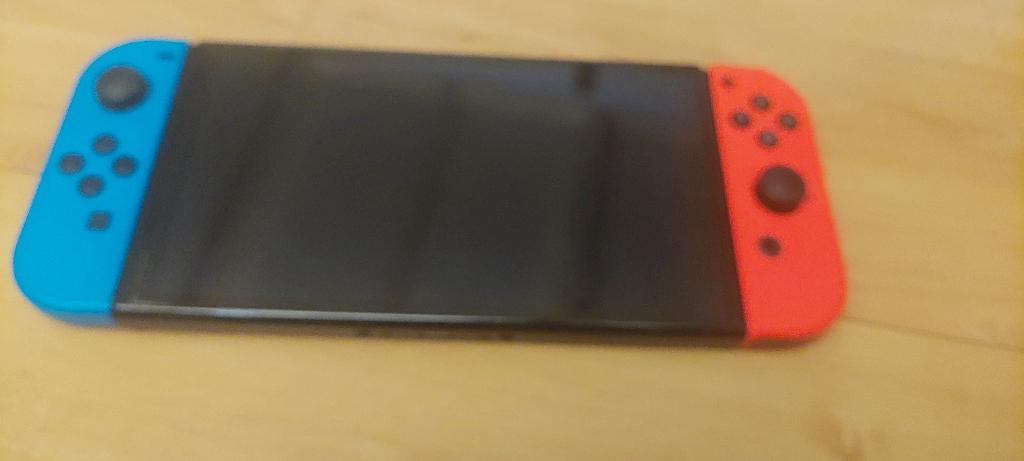 Nintendo Switch Oled met extra's, Switch OLED, Met games, Ophalen of Verzenden, Zo goed als nieuw