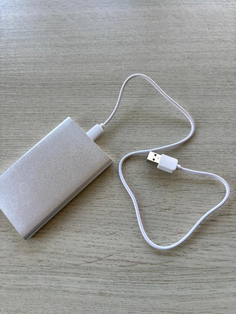 powerbank 4000 mAh, Ophalen of Verzenden, Gebruikt