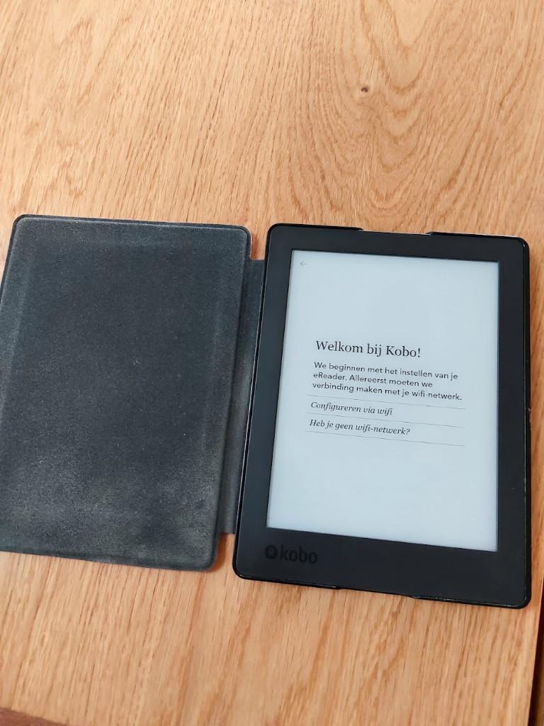 Kobo aura H20 Edition 2  8 GB, Computers en Software, E-readers, Wi-Fi, Gebruikt, 8 GB, Ophalen of Verzenden