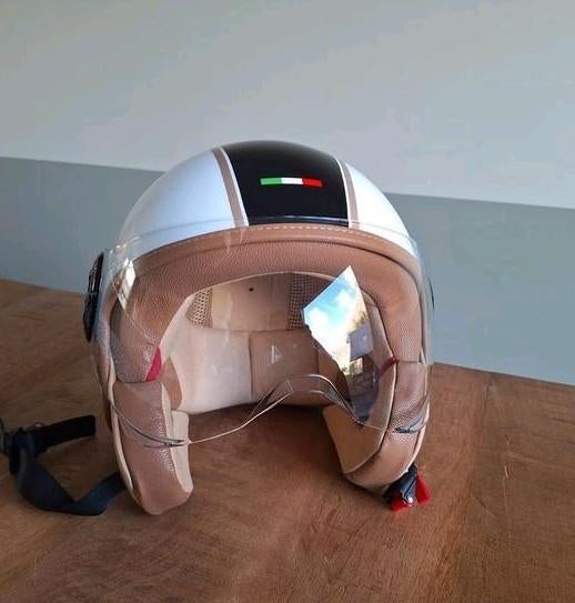Stijlvolle scooterhelm - Maat S - Wit met bruin leer, Fietsen en Brommers, Brommerhelmen, Ophalen of Verzenden, Zo goed als nieuw
