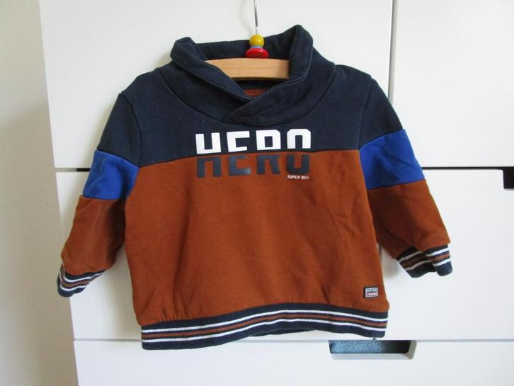 Baby Blue - stoere sweat trui maat 86, Kinderen en Baby's, Babykleding | Maat 86, Zo goed als nieuw, Jongetje, Truitje of Vestje