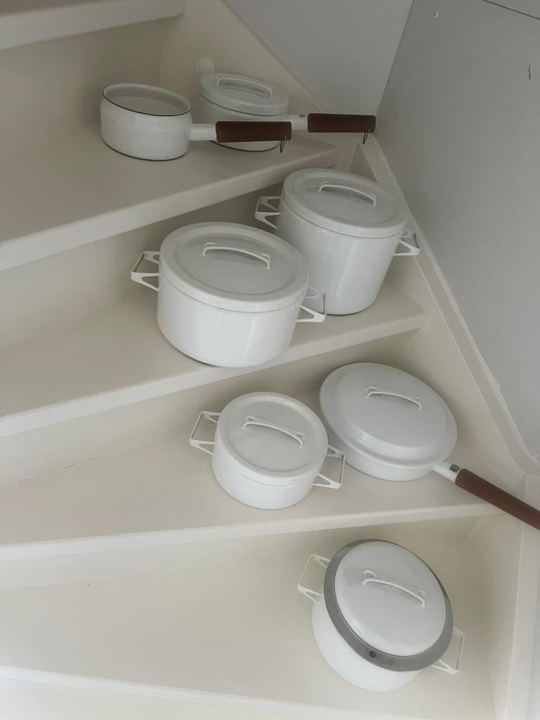 Design Finel Arabia Finland Seppo Mallat emaille pannen set, Ophalen of Verzenden, Gebruikt, Overige materialen, Pannenset