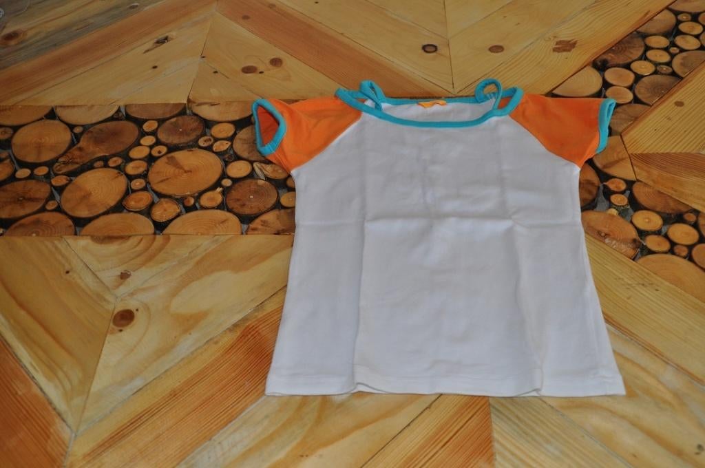 Z.g.a.n. wit t-shirt met aqua, oranje Hema 110/116, Meisje, Ophalen of Verzenden, Zo goed als nieuw, Shirt of Longsleeve