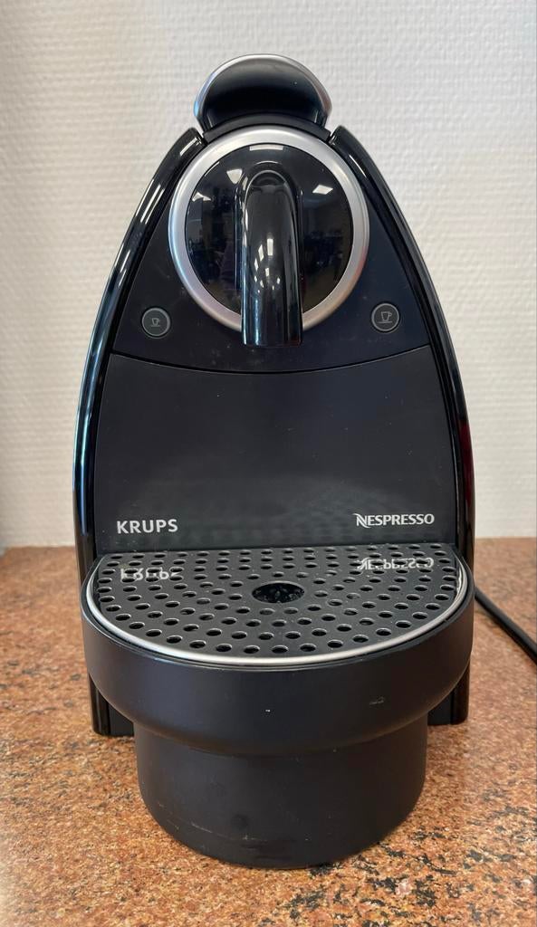 Krups Nespresso apparaat - Zo goed als nieuw, Espresso apparaat, Ophalen of Verzenden, Zo goed als nieuw, Koffiepads en cups