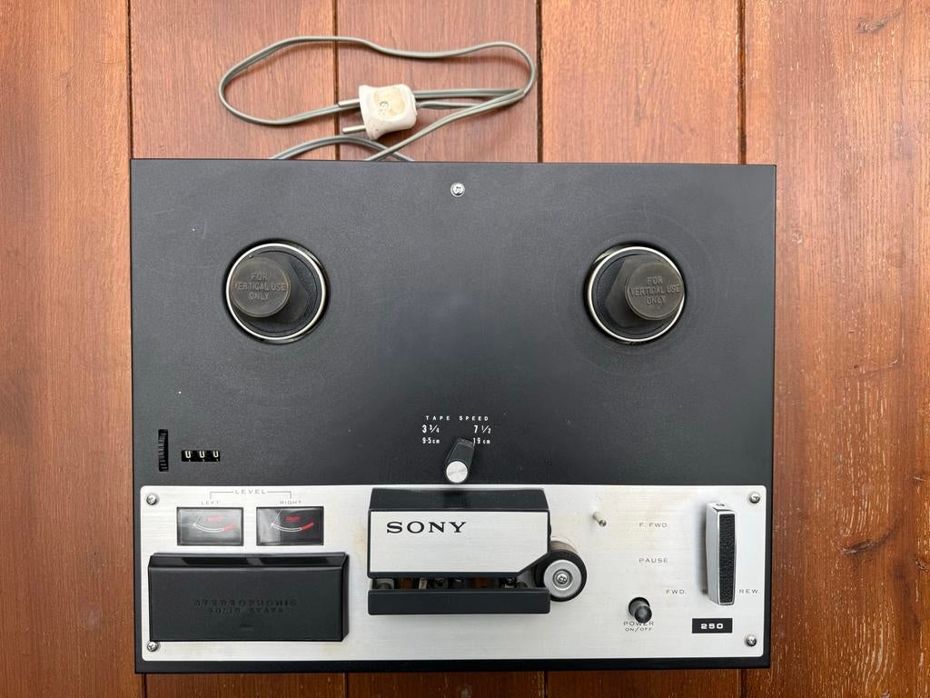Vintage Sony TC-250A bandrecorder + Philips microfoons, Ophalen of Verzenden, Bandrecorder, Met banden