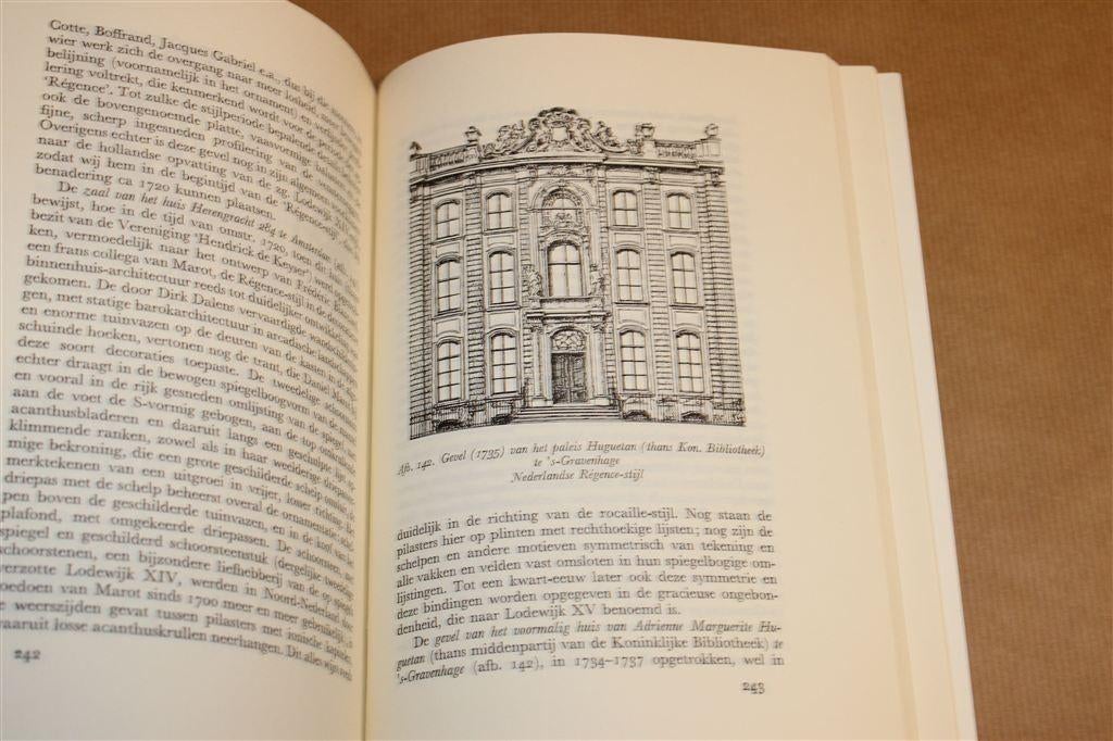 ABC van de bouwstijlen in de Nederlanden. Met pentek., Boeken, Ophalen of Verzenden, Gelezen, Architecten