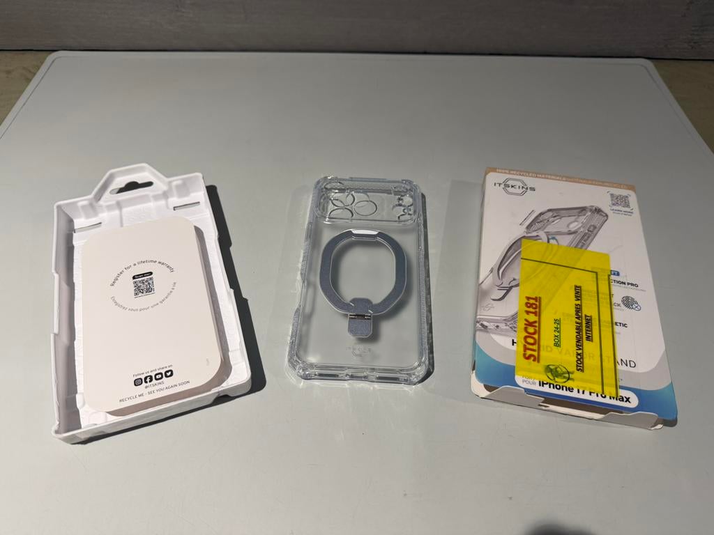 ESR Classic Hybrid MagSafe iPhone 17 Pro Max Hoesje Stand, Overige typen, Ophalen of Verzenden, Zo goed als nieuw, Nvt