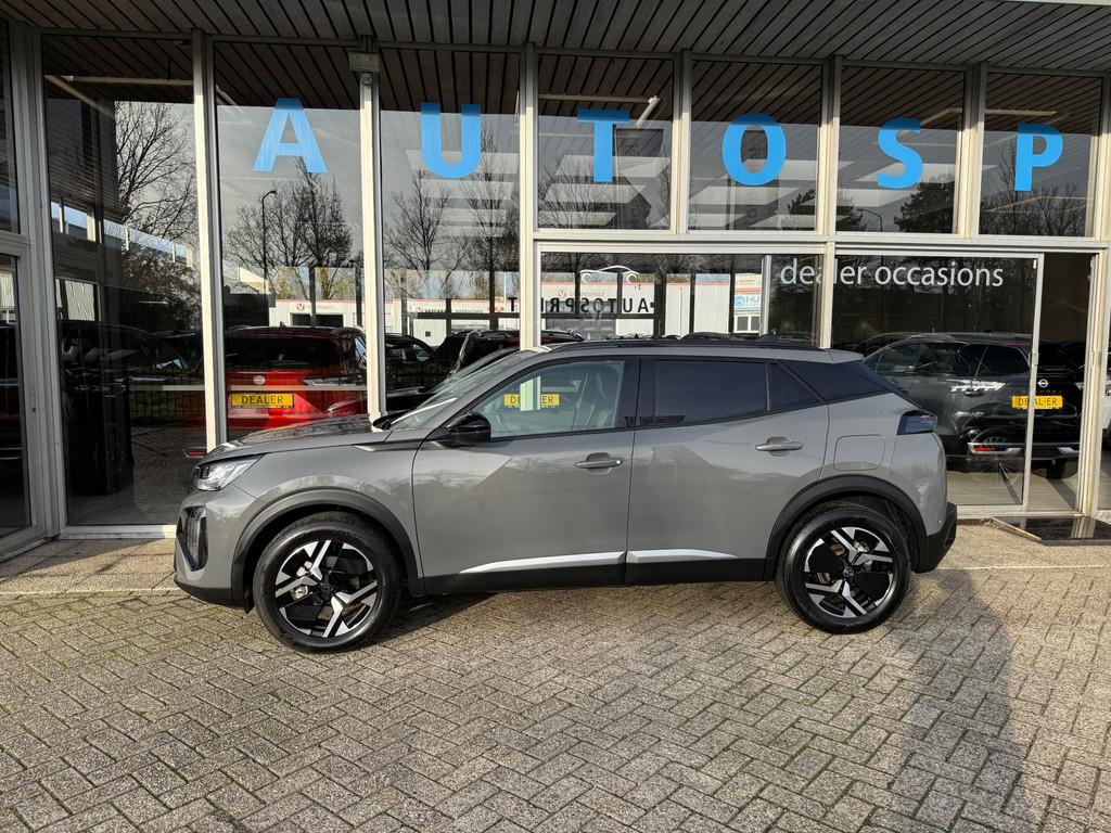 Peugeot 2008 1.2 PureTech PK130 / ACHTERUITRIJCAMERA / NAVIG, Auto's, Peugeot, Gebruikt, Zwart, 1199 cc, Leder en Stof