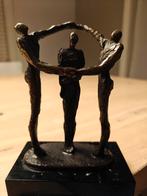 Brons Corry Ammerlaan "Elkaar omarmen", Antiek en Kunst, Ophalen of Verzenden