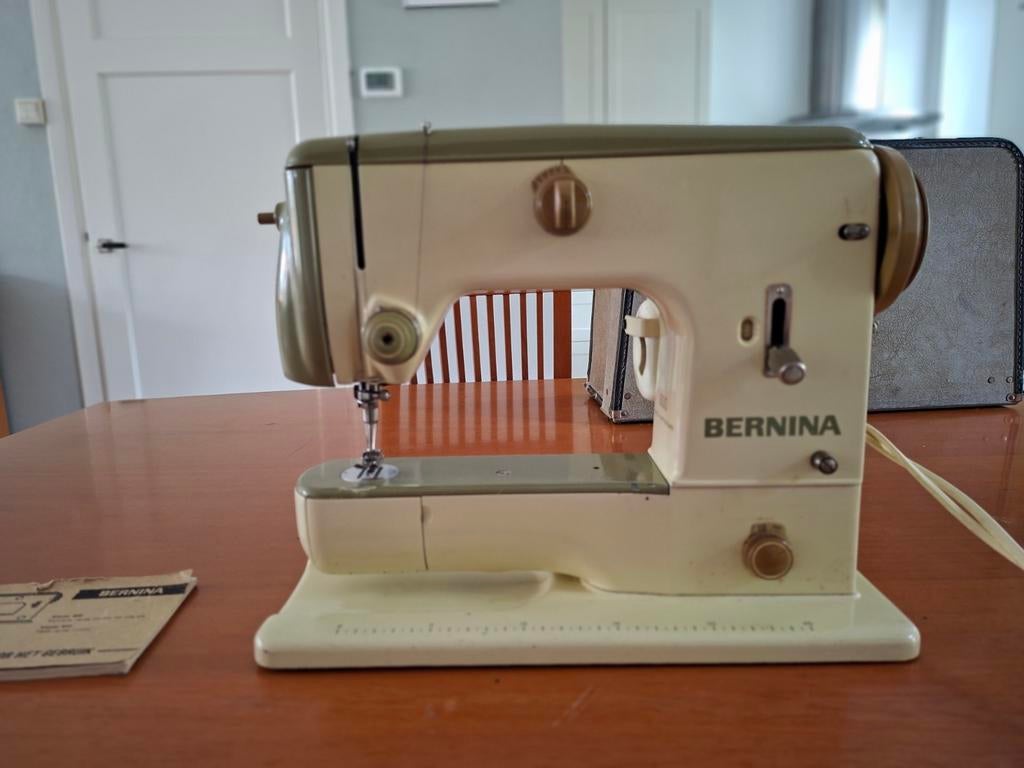 Bernina 600 naaimachine, Ophalen, Gebruikt, Naaimachine, Bernina