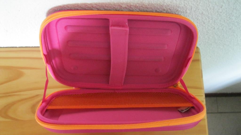 case en rubber bescherming Kurio Tab Ultra kinder tablet, Computers en Software, Tablet-hoezen, Ophalen, Gebruikt, 8 inch, Bescherming voor- en achterkant