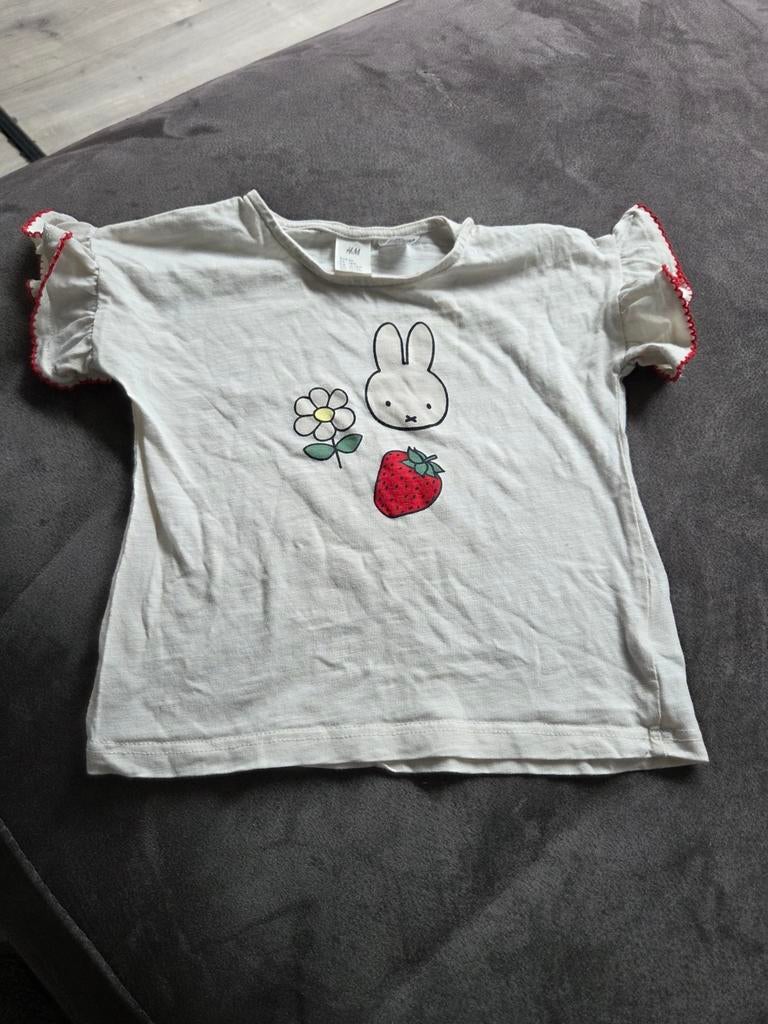 Leuk Nijntje T-shirt H&M maat 86, Kinderen en Baby's, Babykleding | Maat 80, Meisje, H&M, Ophalen of Verzenden, Zo goed als nieuw