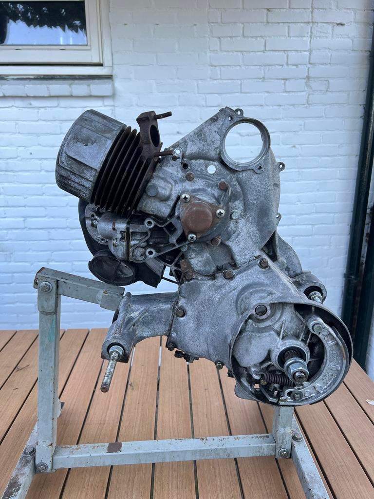 Vespa motorblok - Gebruikt maar in goede staat, Fietsen en Brommers, Brommeronderdelen | Scooters, Ophalen, Gebruikt, Blok, Vespa