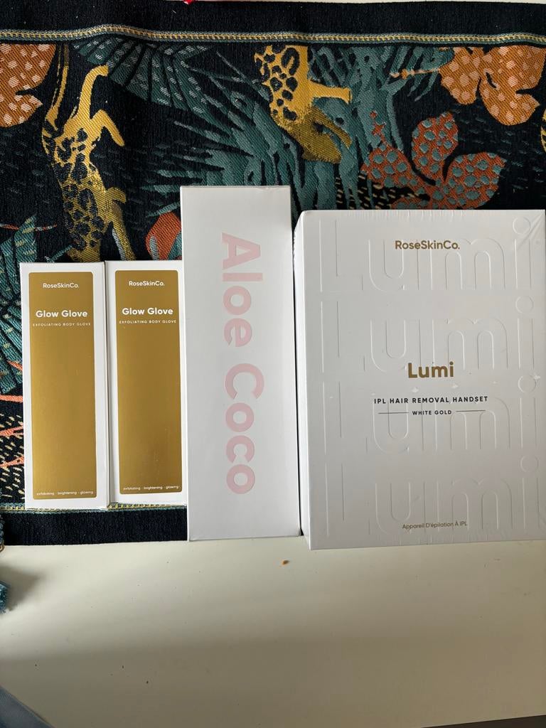 Roseskin.co Lumi IPL Ontharingsapparaat Kit, Sieraden, Tassen en Uiterlijk, Uiterlijk | Gezichtsverzorging, Ophalen of Verzenden