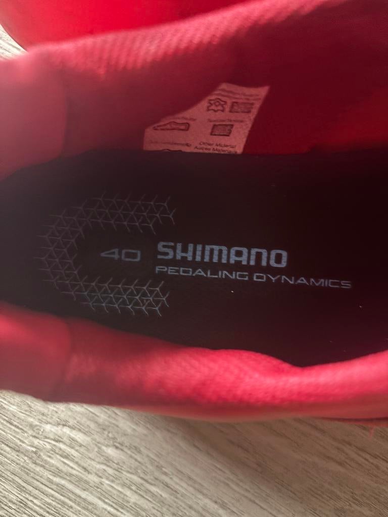 Shimano RC300 fietsschoenen rood maat 40, Ophalen, Zo goed als nieuw, Overige maten, Schoenen