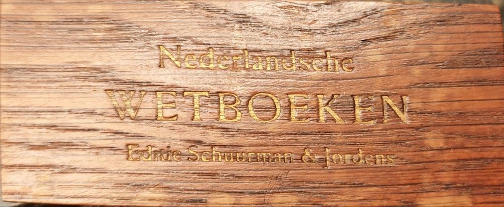 Antieke Nederlandse Wetboeken in Houten Kist, Antiek en Kunst, Ophalen, Edz. Schuurman & Jordens