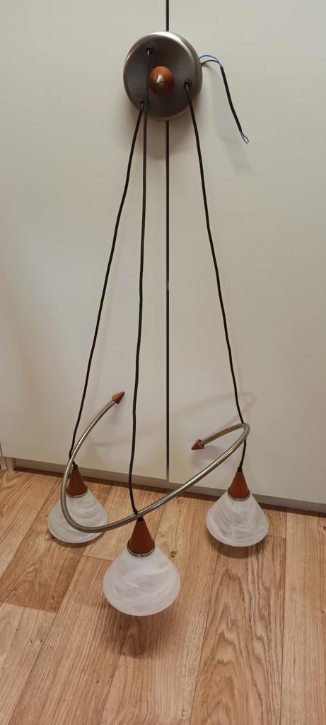 Hanglamp met 3 glazen kelkjes, Ophalen, Zo goed als nieuw, Minder dan 50 cm