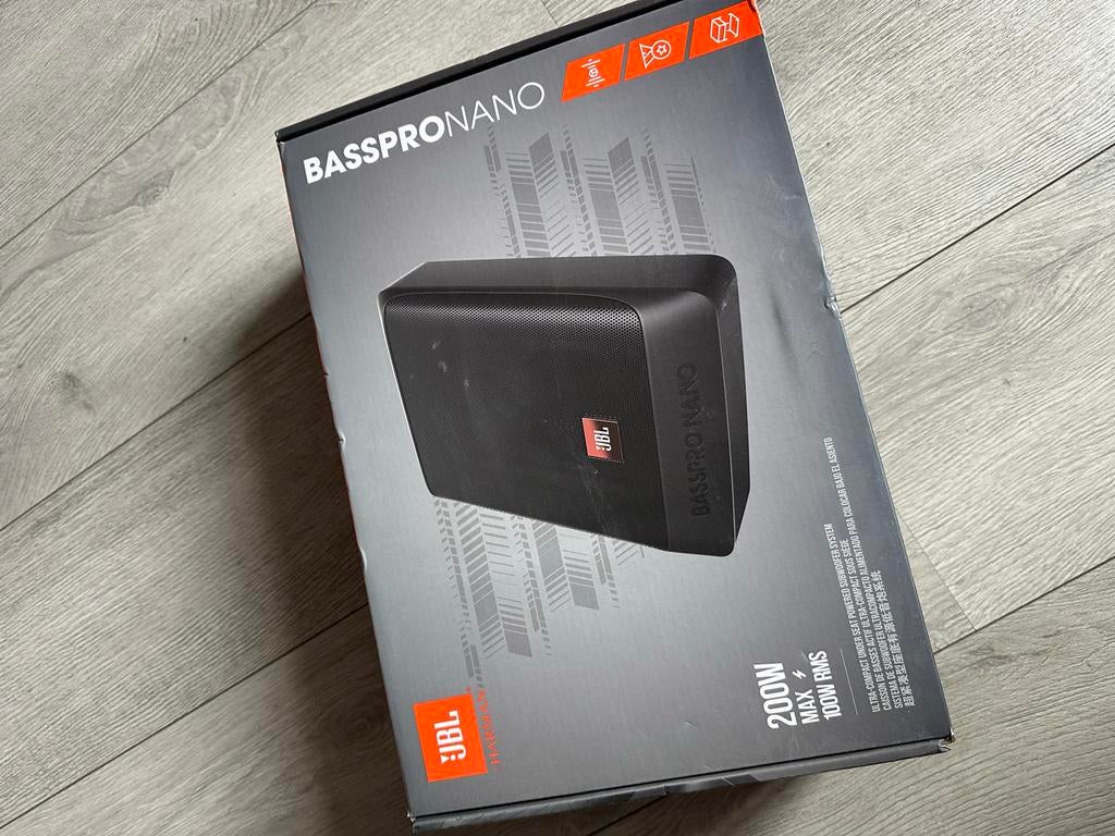 JBL BASSPRO NANO Subwoofer - Compact en Krachtig, Nieuw!, Auto diversen, Autospeakers, Ophalen, Nieuw