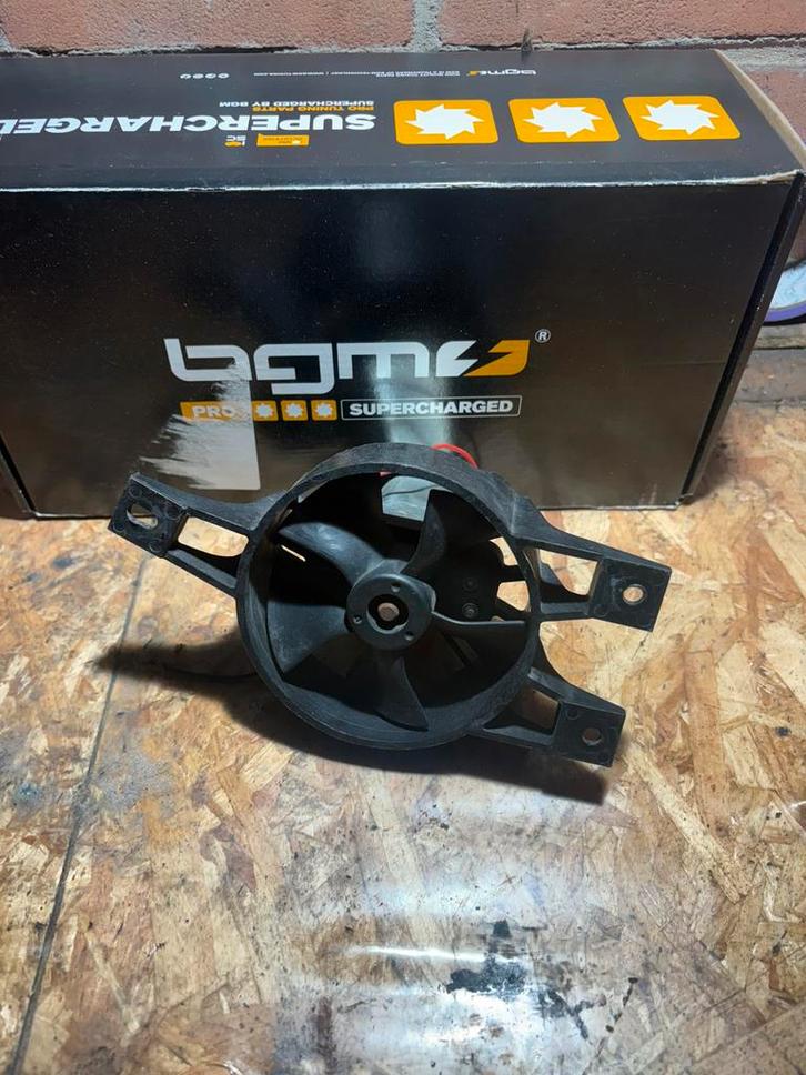 Runner 180 ventilator, Fietsen en Brommers, Brommeronderdelen | Algemeen, Zo goed als nieuw, Ophalen of Verzenden