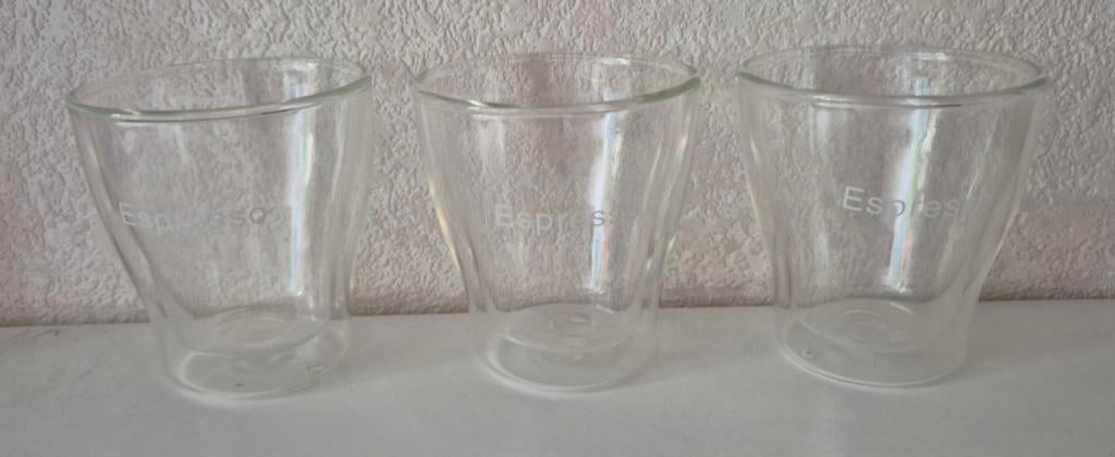 3 espresso dubbelwandige glaasjes, Ophalen of Verzenden, Zo goed als nieuw, Glas