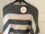 Gebreide gestreepte trui met vleermuismouwen, Ophalen of Verzenden, Nieuw, Maat 38/40 (M), Grijs