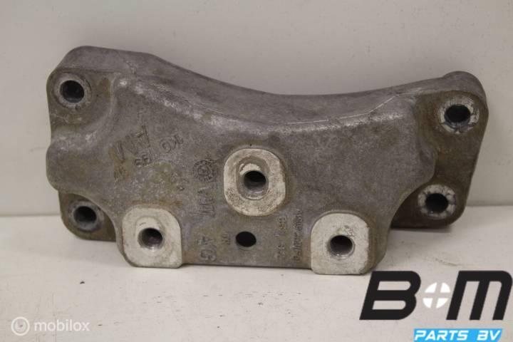 Console voor motorsteun VW Golf 7 GTD 5 deurs 1K0199117, Gebruikt