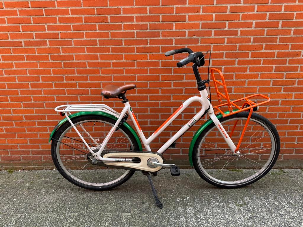 Postcodeloterij fiets 28 inch oma fiets 3 versnellingen, Fietsen en Brommers, Ophalen, Terugtraprem, Versnellingen, Batavus
