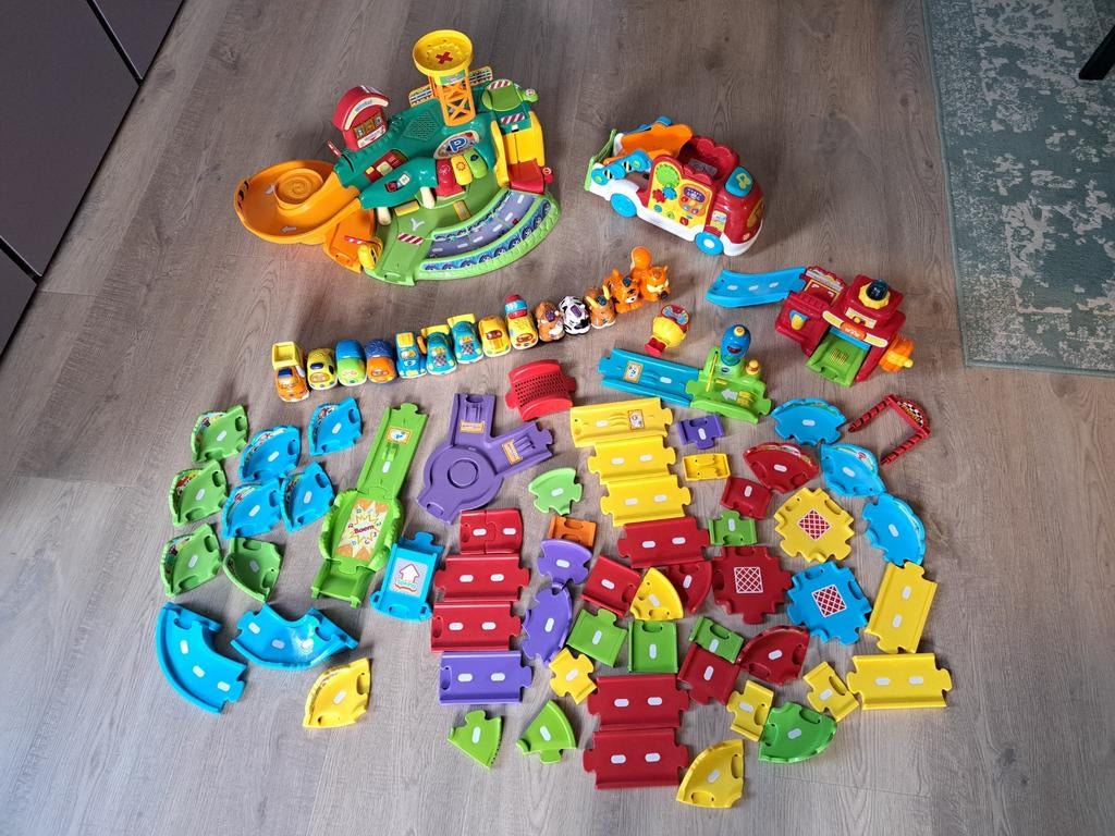 Toet toet auto's speelgoed incl garage en meer, Ophalen, Gebruikt, 2 tot 4 jaar