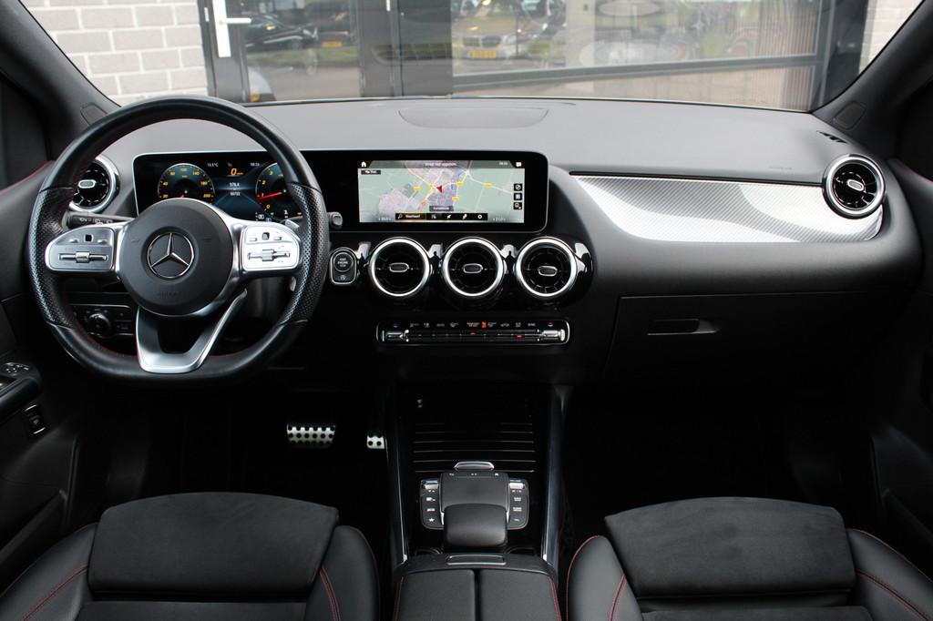 Mercedes-Benz B-Klasse 180 Business Solution AMG / Carplay /, Auto's, Mercedes-Benz, 136 pk, Gebruikt, 4 cilinders, Origineel Nederlands