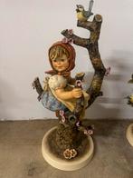 Hummel beeldje meisje in boom met vogels 1976, Verzamelen, Ophalen, Nieuw, Hummel