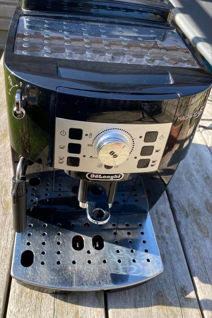 DeLonghi Magnifica S ECAM 22.110.B Koffiemachine, Ophalen, Afneembaar waterreservoir, Koffiemachine, Koffiebonen