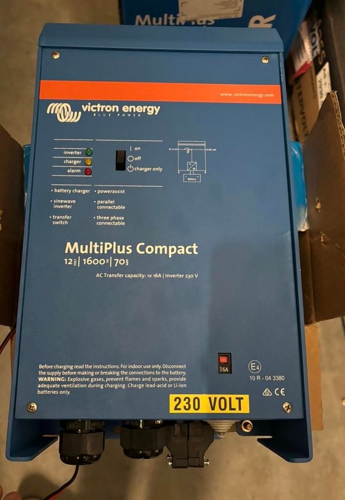 Victron MultiPlus Compact 12V 1600VA 70A, Caravans en Kamperen, Camper-accessoires, Gebruikt, Ophalen of Verzenden