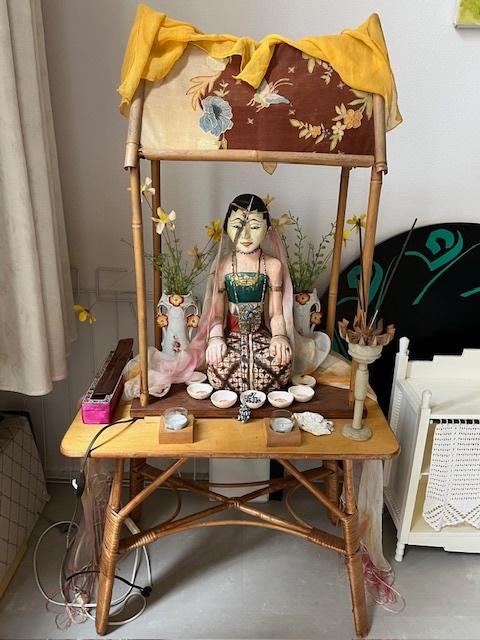 Quan Yin beeld met altaar, Ophalen, Zo goed als nieuw