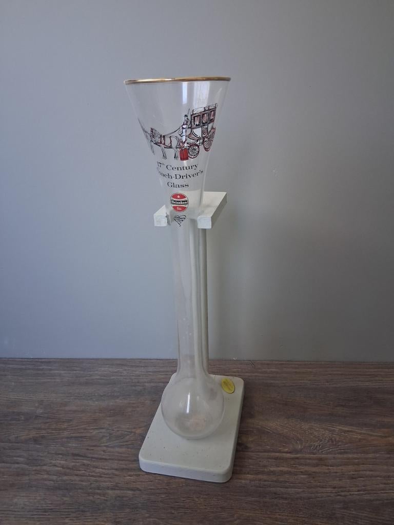 Heineken  17 Century  coach drivers class glas in standaard, Ophalen of Verzenden, Zo goed als nieuw, Bierglas