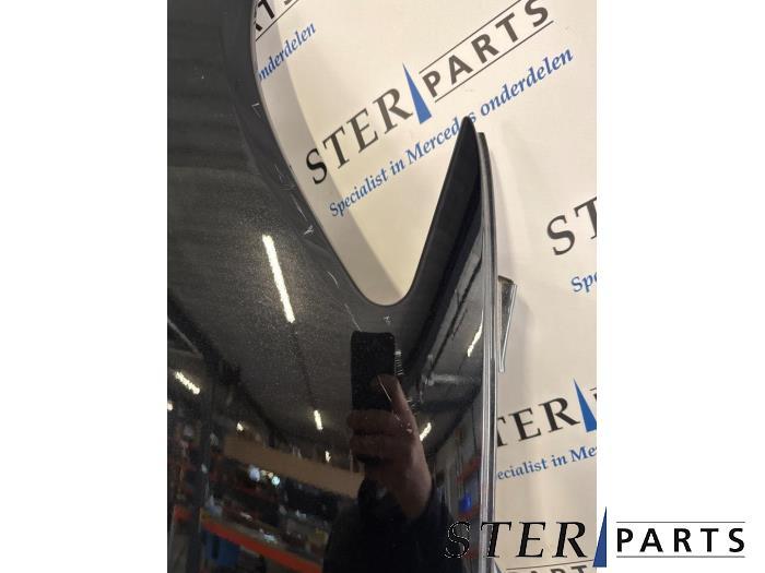 Scherm links-voor van een Mercedes Sprinter (9197), Gebruikt, -, Ophalen of Verzenden, -