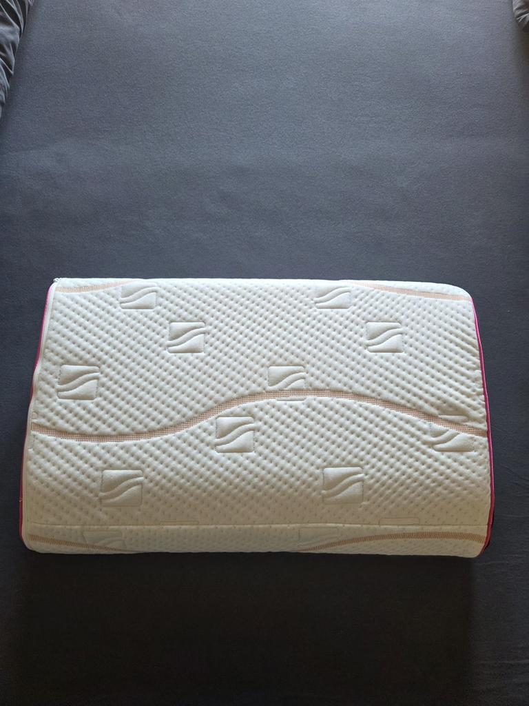 Mline hoofdkussen Pillow You Fuchsia, Eenpersoons, Wit, Ophalen of Verzenden, Zo goed als nieuw