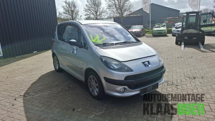 Portier 2Deurs rechts van een Peugeot 1007, Auto-onderdelen, Carrosserie en Plaatwerk, Deur, Peugeot, Gebruikt, 6 maanden garantie