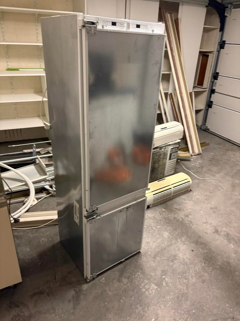 Bosch Inbouw Koel-Vriescombinatie – NoFrost, Witgoed en Apparatuur, Koelkasten en IJskasten, Ophalen, 200 liter of meer, Met aparte vriezer