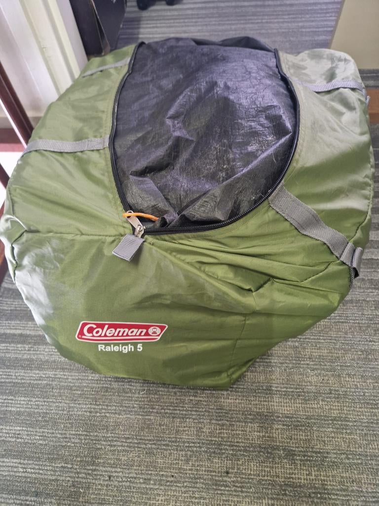 Coleman Raleigh 5 Tent - Ruime en Comfortabele Kampeertent, Ophalen of Verzenden, Gebruikt, Tot en met 5