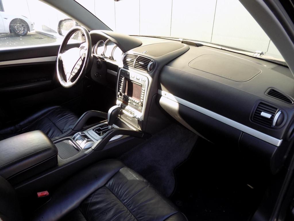 Porsche Cayenne 4.5 S Schuifdak/Bose/Luchtvering/Trekhaak/St, Automaat, Cayenne, Leder, Bedrijf