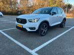 Volvo XC40 T2 129pk Geartronic 2020 Grijs R-design, Auto's, 1525 kg, 129 pk, USB, Bedrijf