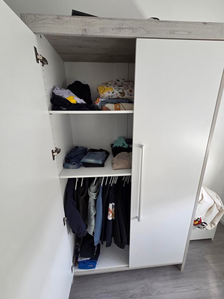 Kinderkamer set: Kast, Plank, Commode en Bed, Kinderen en Baby's, Kinderkamer | Commodes en Kasten, Ophalen, Gebruikt, Kast, 50 tot 70 cm