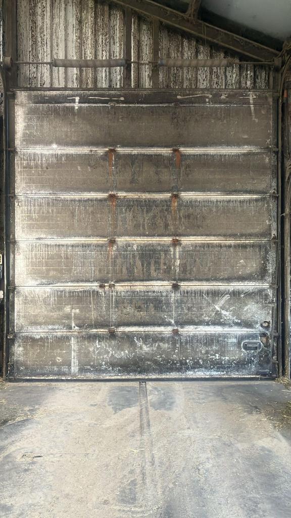 Gebruikte overheaddeur/roldeur, Doe-het-zelf en Verbouw, Deuren en Horren, Gebruikt, Garagedeur, 215 cm of meer, 120 cm of meer