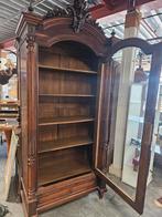 Franse kuif vitrinekast, Ophalen