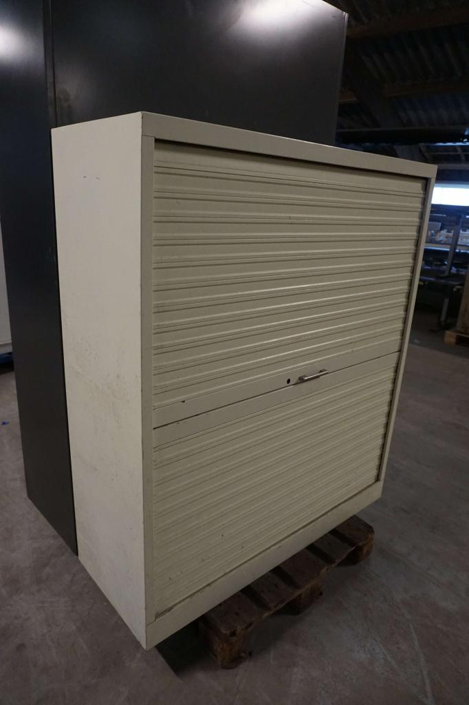 Roldeurkast gereedschapskast garagekast voorraadkast kast, Huis en Inrichting, Kasten | Roldeurkasten en Archiefkasten, Gebruikt