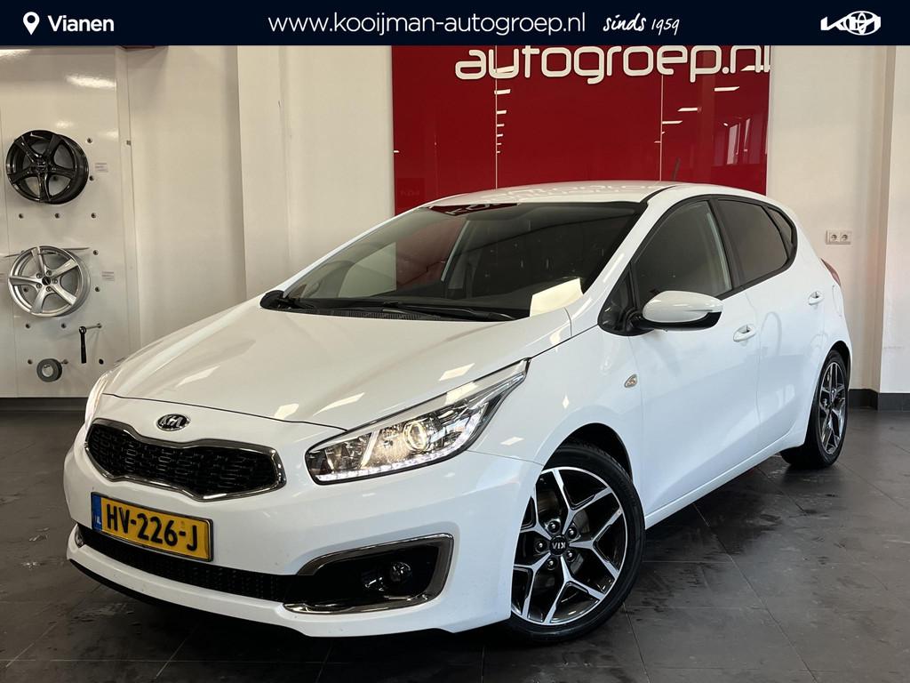Kia cee'd 1.6 GDI First Edition 17" Privacy Glass, mooie lux, Voorwielaandrijving, Gebruikt, 4 cilinders, Wit