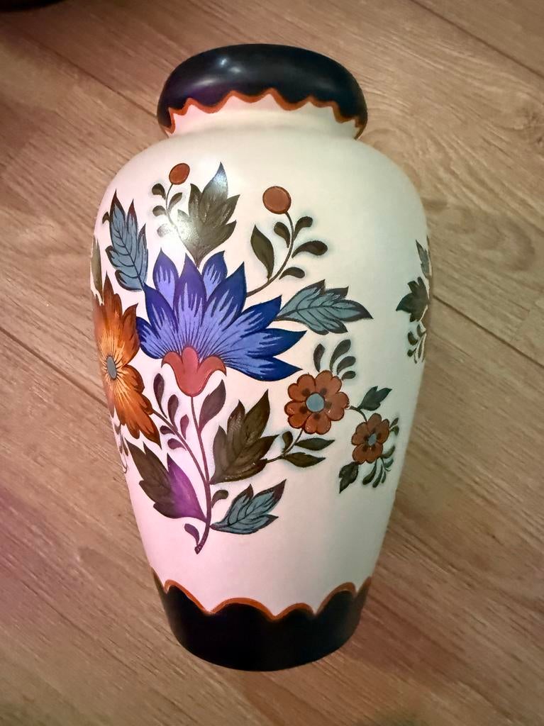 Flora Gouda Holland Handwerk vaas, Antiek en Kunst, Ophalen